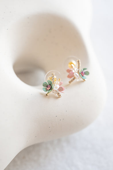 Denise - Floral stud earring