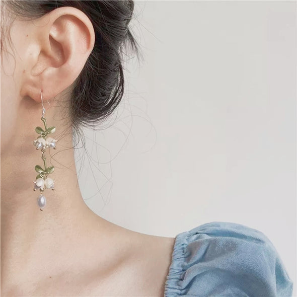 Lillie - Lily of the valley statement drop earring
